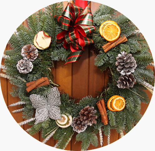 Making Dried Fruits Wreaths
